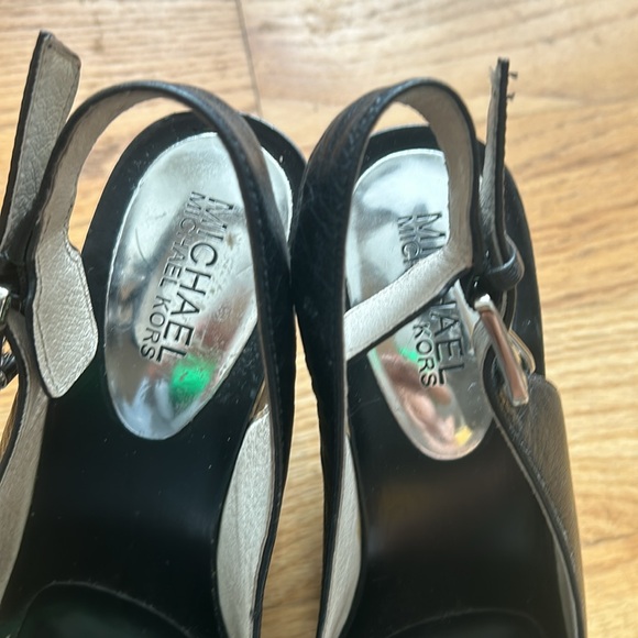 Michael Michael Kors Black genuine leather wood wedge heel platform - Picture 9 of 9